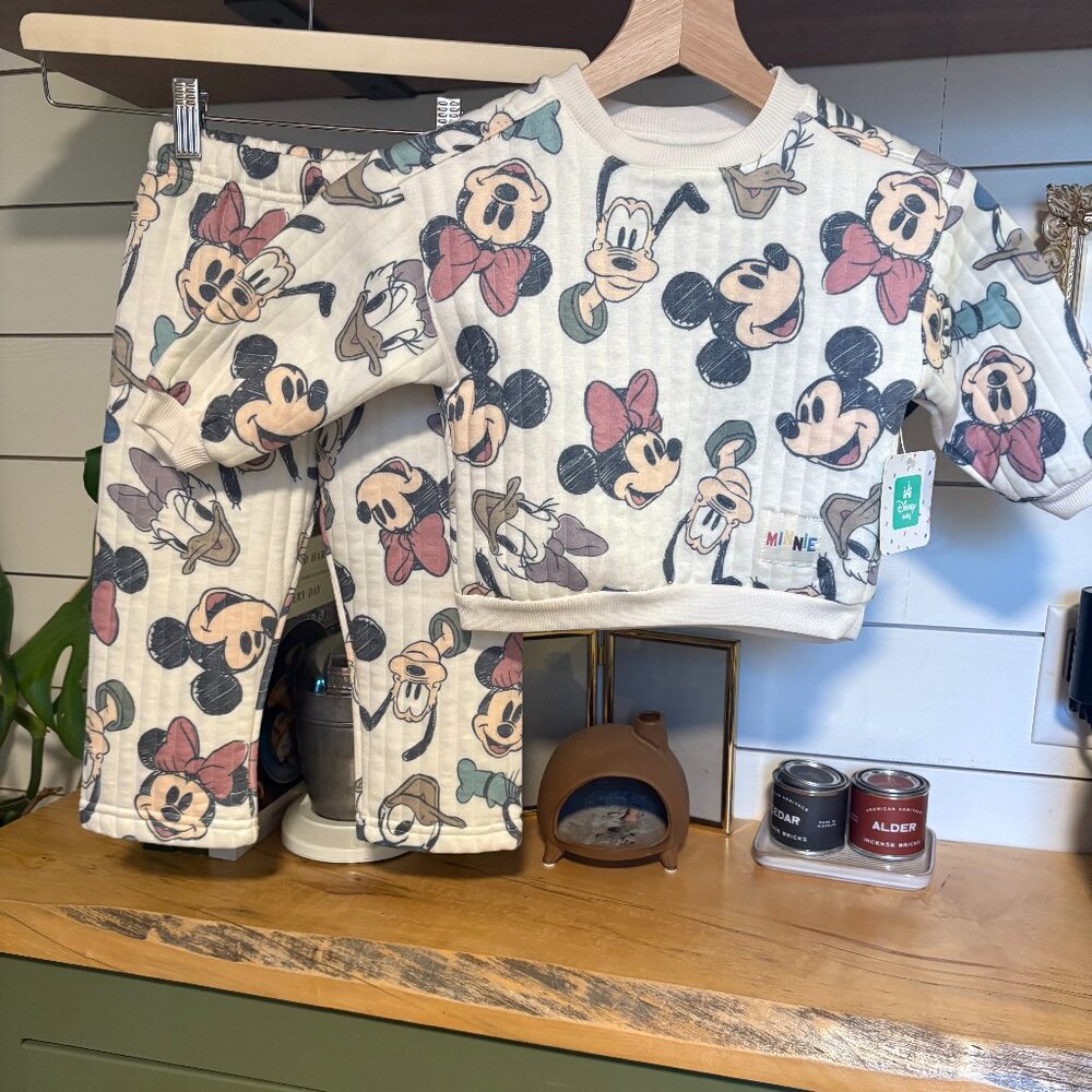 Disney Baby quilted Minnie + Mickey two-piece set 🤍